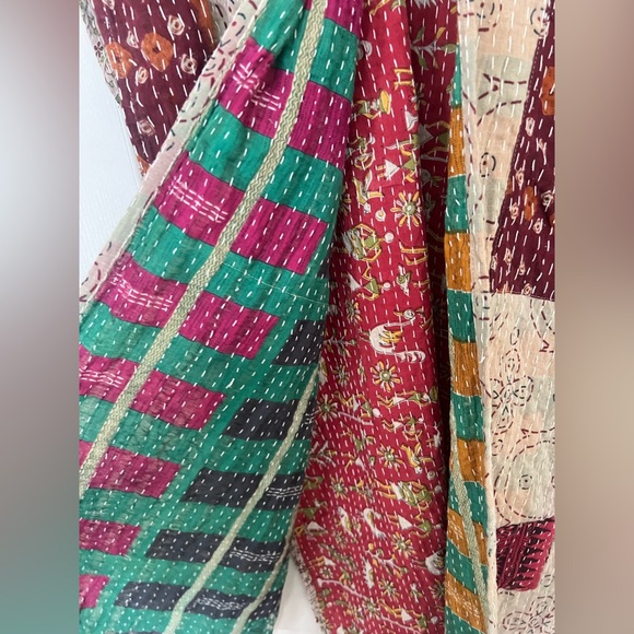 Kantha Bae Split Muu - Picture 5 of 13